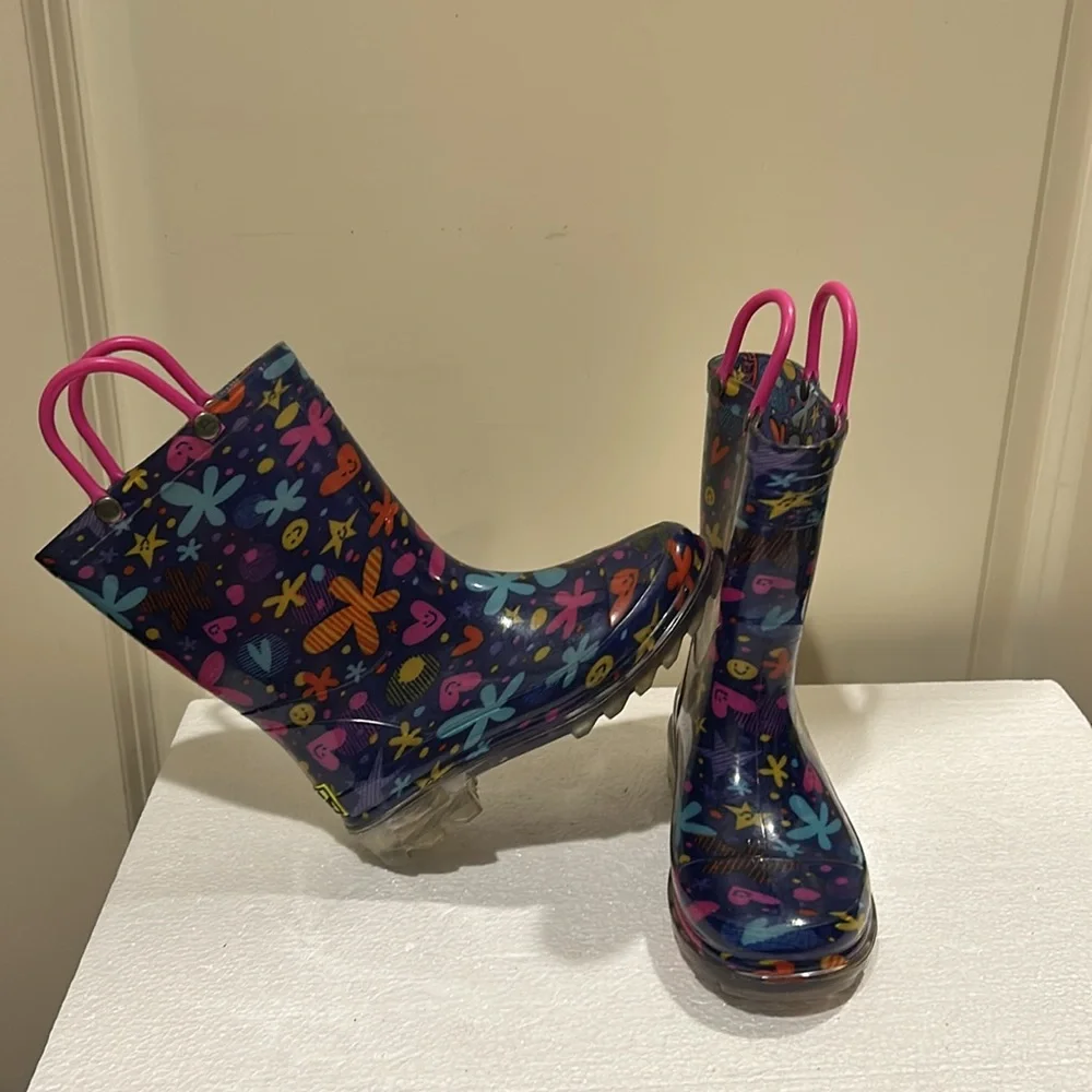 Western Chief Floral hearts stars smiley face Rain Boots light up heels size 10